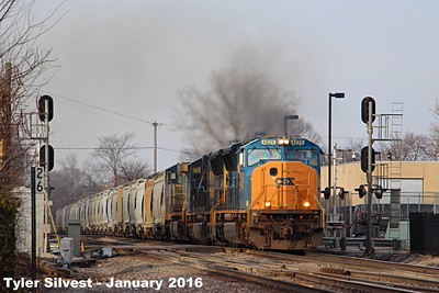 1/2 CSX 4829 Leads WB Sand Hoppers 1-26-16